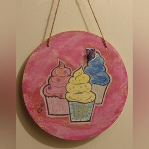 "Cupcake Time" Hanging Sign
